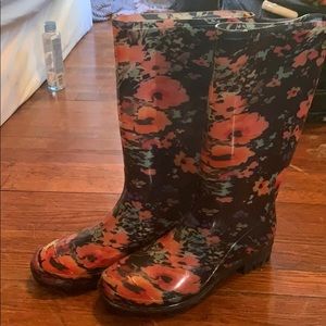 Floral Rain boots!